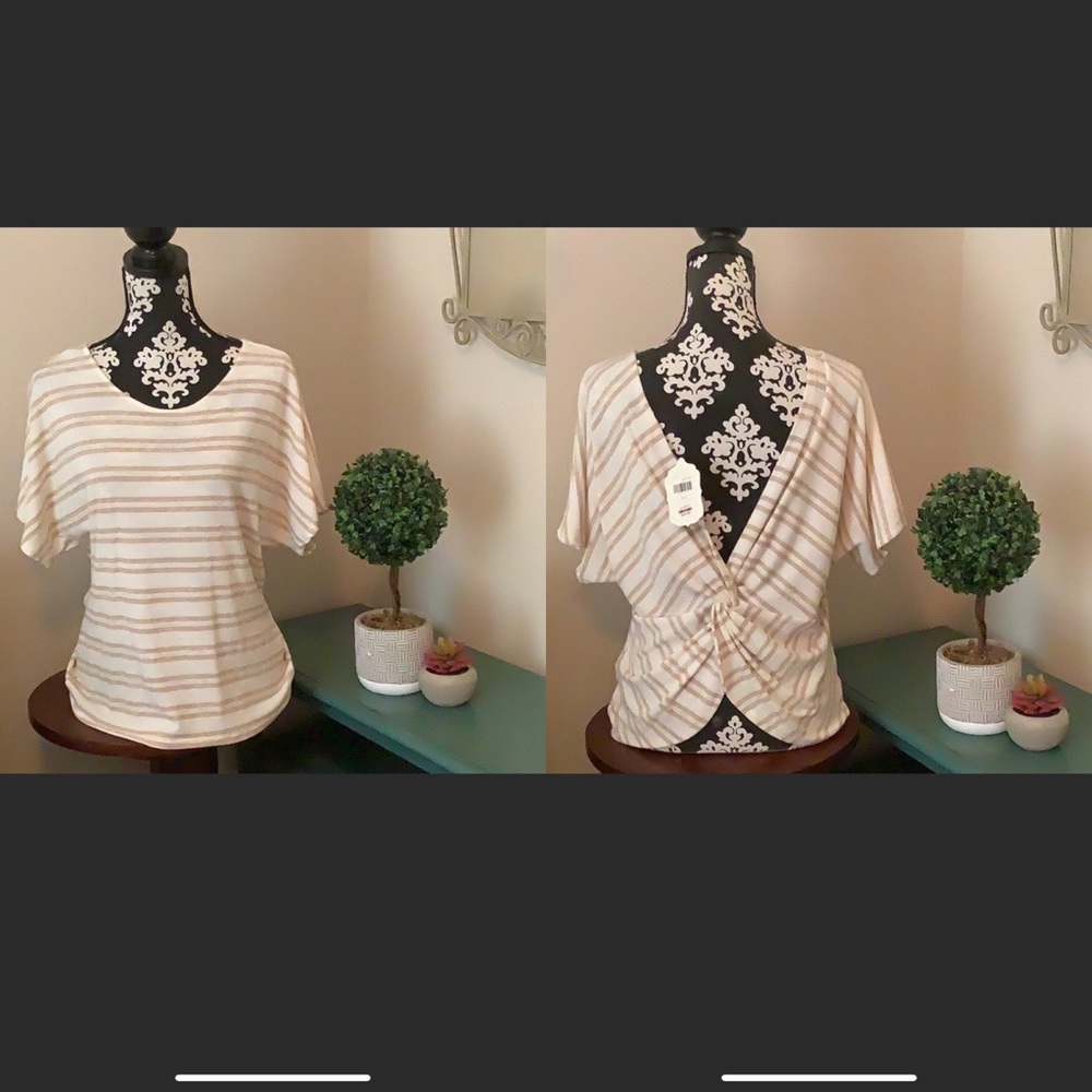 💠 NWT, Alter’d State top with open twist in the back